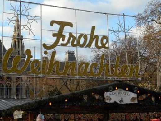 Vídeň - vítají nás vánoční trhy; foto: web školy